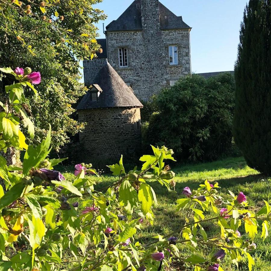 Chateau Isigny: Boutique B&B Near Mont Saint Michel Isigny-le-Buat Exterior photo