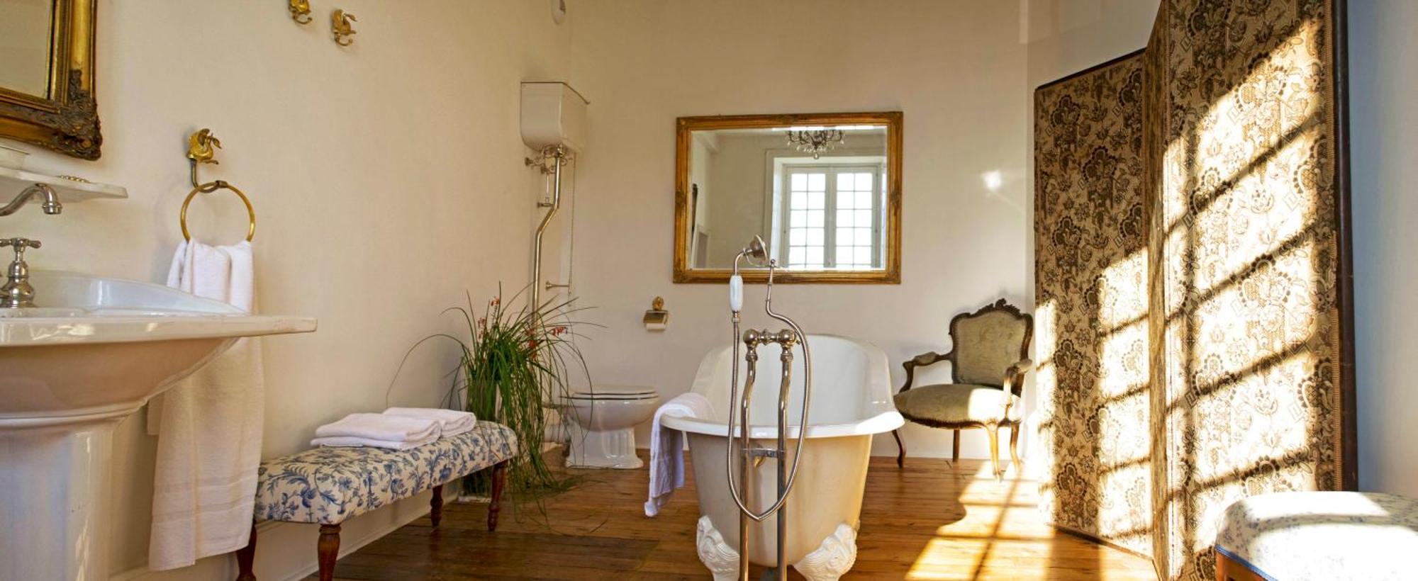 Chateau Isigny: Boutique B&B Near Mont Saint Michel Isigny-le-Buat Exterior photo