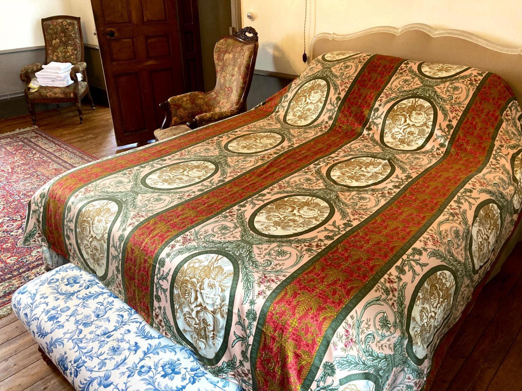 Chateau Isigny: Boutique B&B Near Mont Saint Michel Isigny-le-Buat Exterior photo