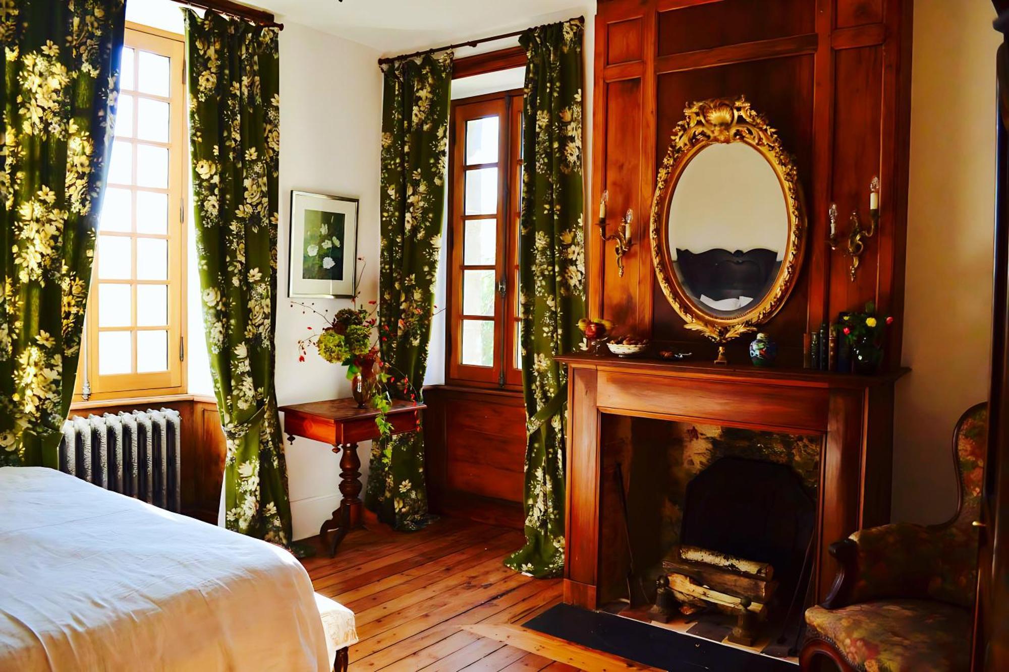 Chateau Isigny: Boutique B&B Near Mont Saint Michel Isigny-le-Buat Exterior photo